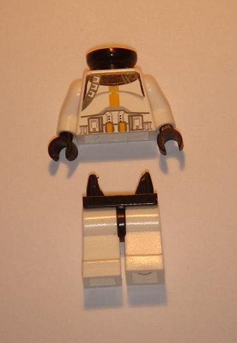 Illustration for article titled LEGO Star Wars Minifig Lights Up with LED, Scares Other Minifigs